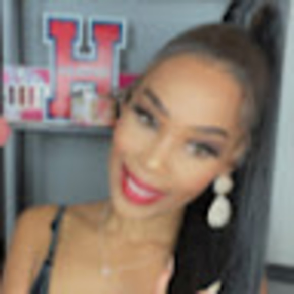 Meet your Posher, Shaye - Picture 1 of 1